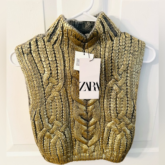 Zara Sweaters - Zara NWT Cable Knit Sweater Vest Special Foil Print Finish Golden Metallic Sz M